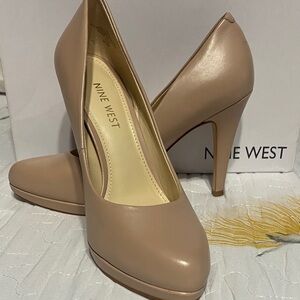 Nine West Women's Beige Heels
